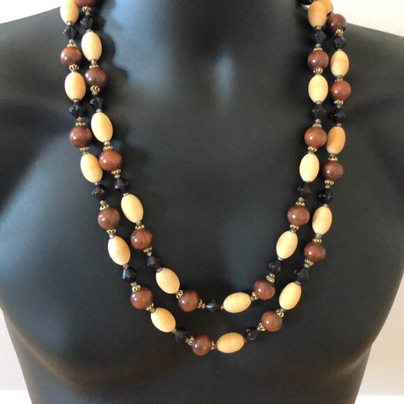 Various Necklaces - Picture 11 of 14